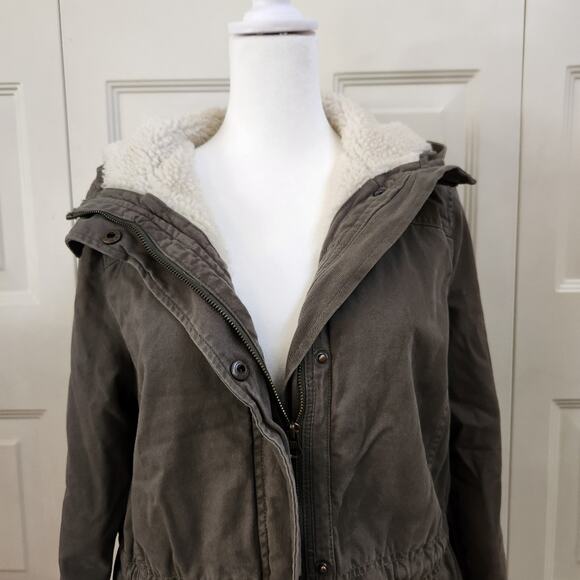 Olive Green Military Utility Parka Jacket with Sherpa Lining and Hood Medium - Picture 2 of 13